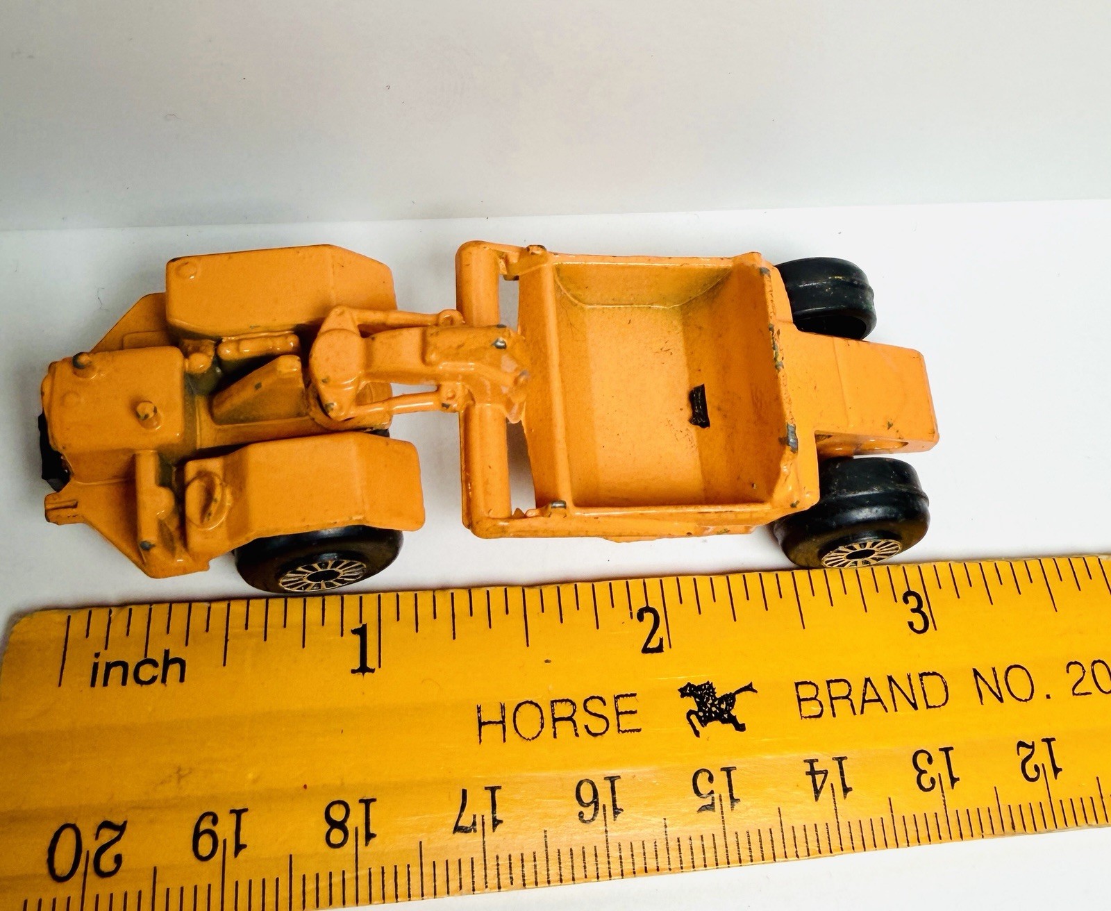 1979 Zee Toys P377 Scraper Construction Work Heavy Equipment Yellow 1:64 Diecast