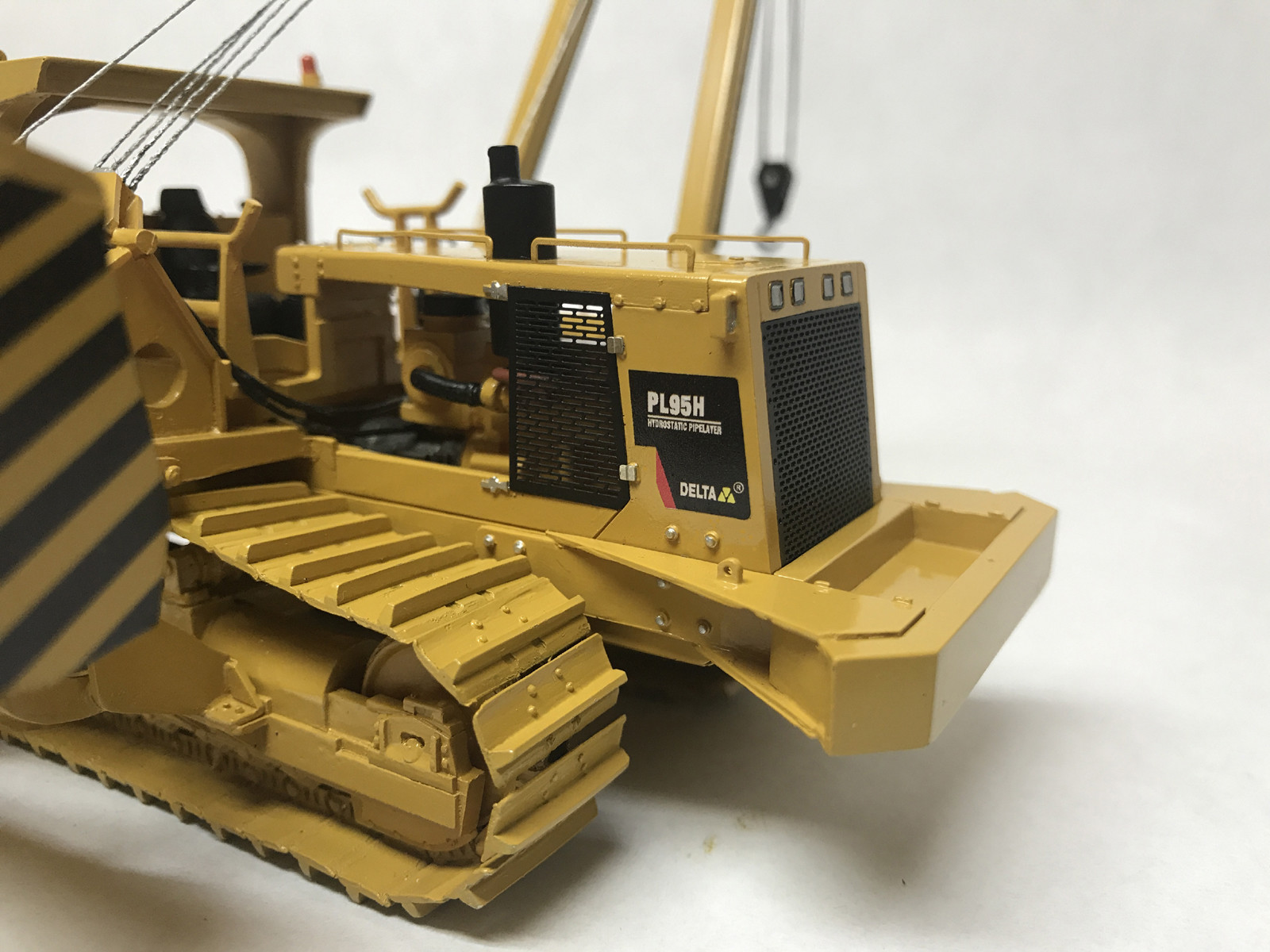 1/50 Delta Pipelayer PL95H – High Quality Resin KIT with Metal tracks
