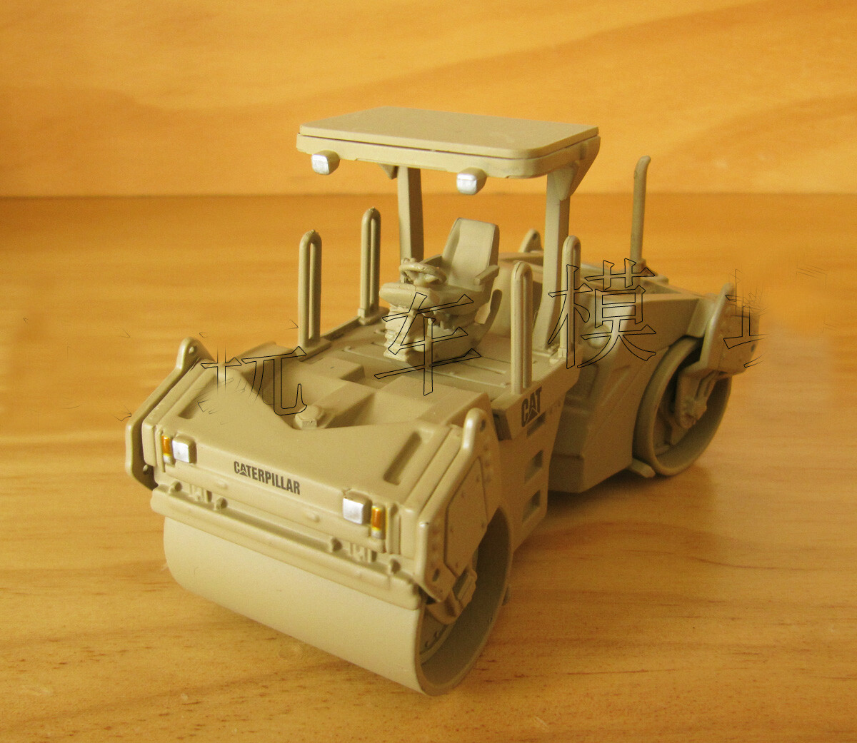 NORSCOT 1/50 CAT Caterpillar CB-534D Vibratory Asphalt Compactor CarTruck Model