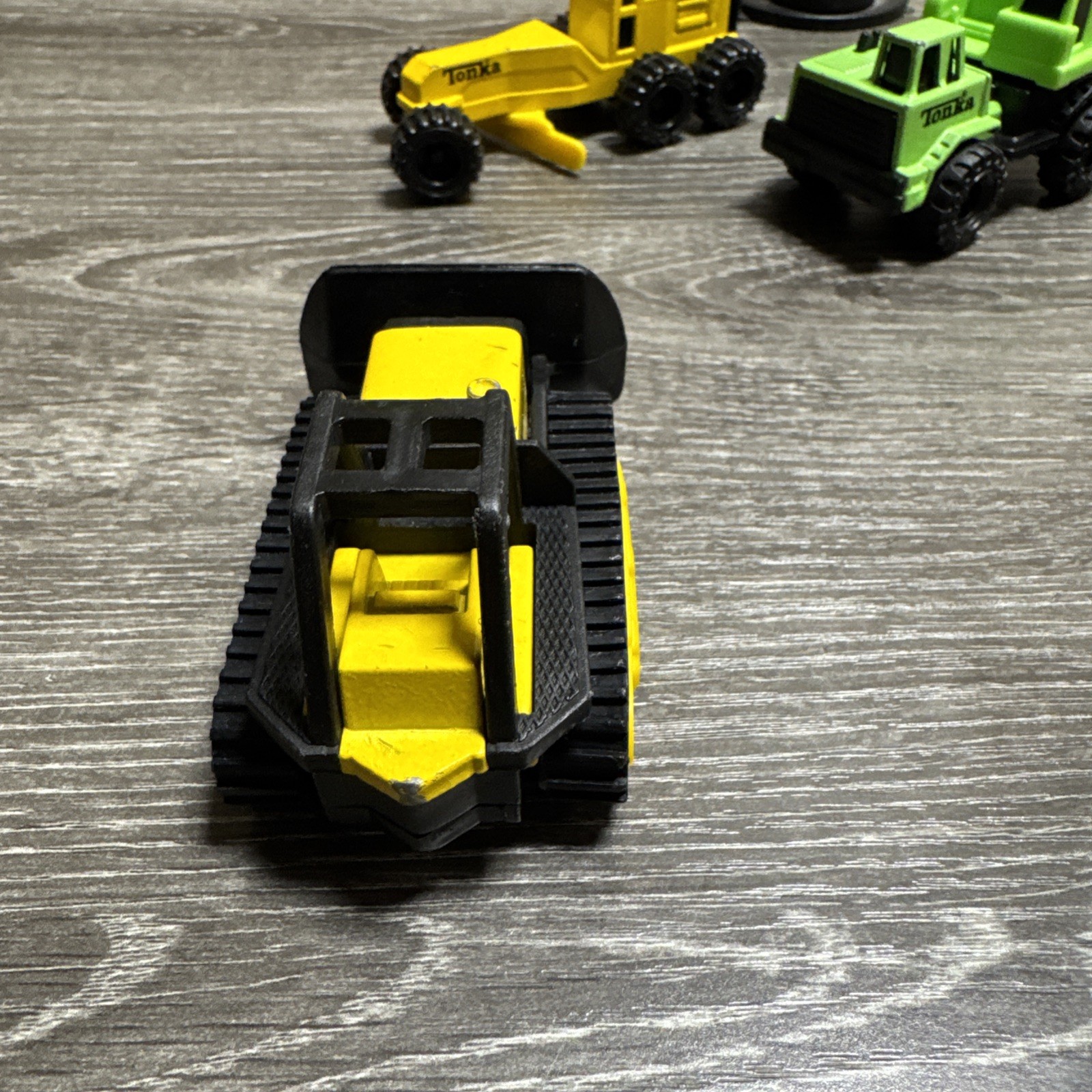 Vintage 1992 1994 Tonka Lot of 4 Construction Vehicles Green Orange Yellow