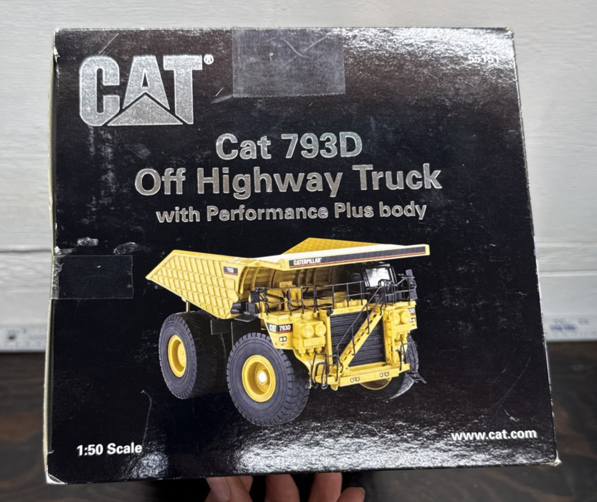 Norscot CAT 793D Off Highway Truck 1:50 Diecast Caterpillar Model 55151