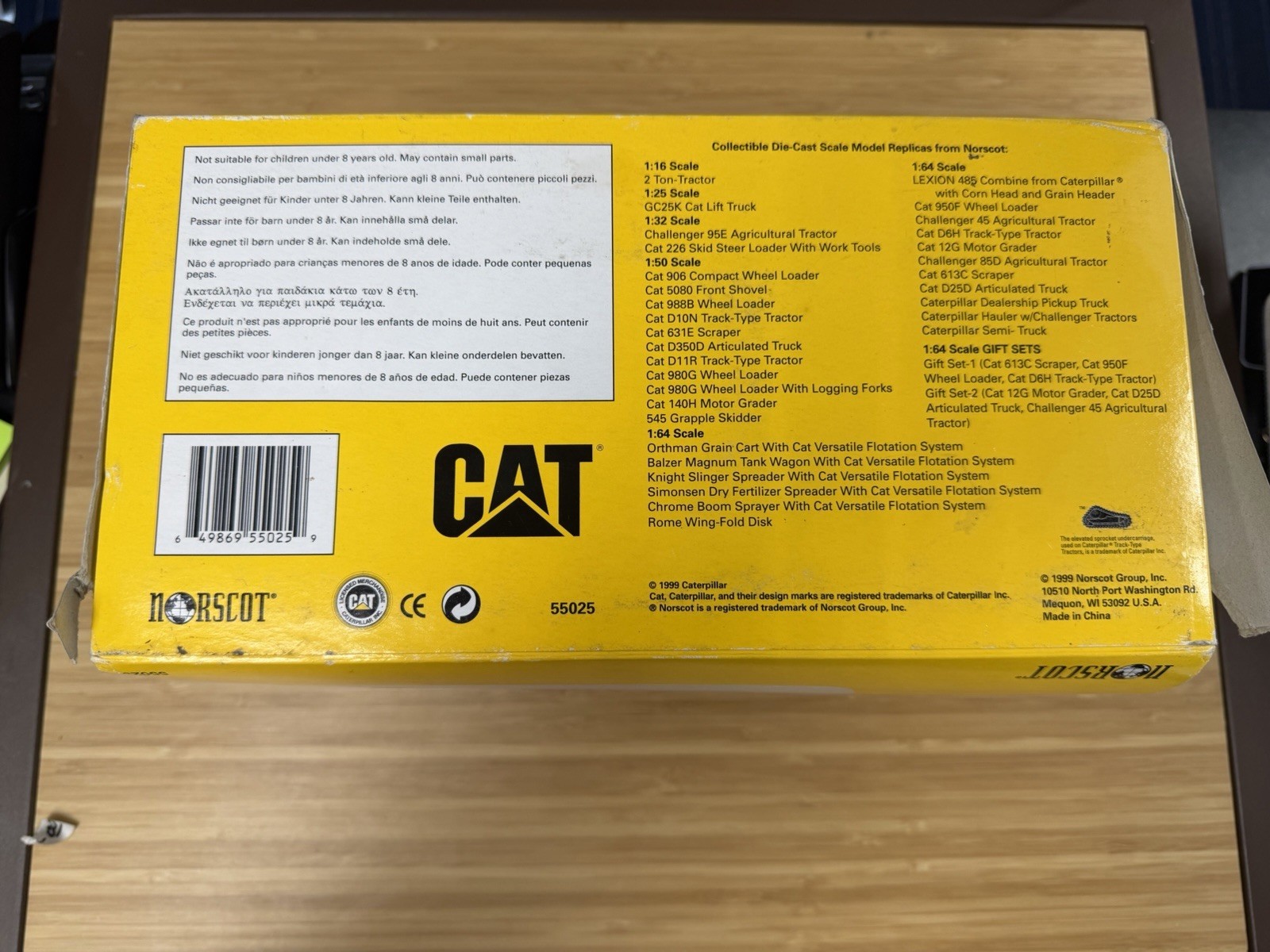 NIB Vintage 1999 Die Cast Cat 1:50 D11R Track Type Tractor