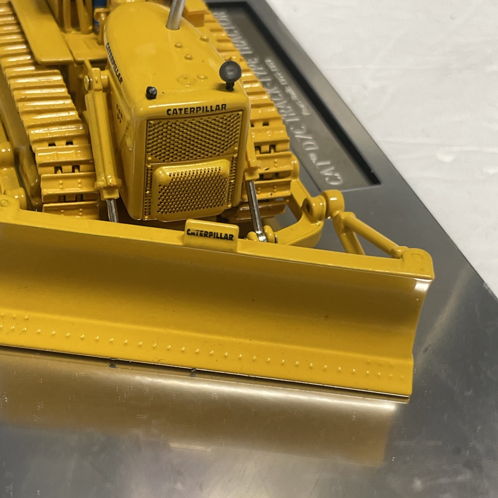 Diecast Masters 1/50 CAT Vintage D7C Track Type Tractor Dozer (85577) Sold As Is
