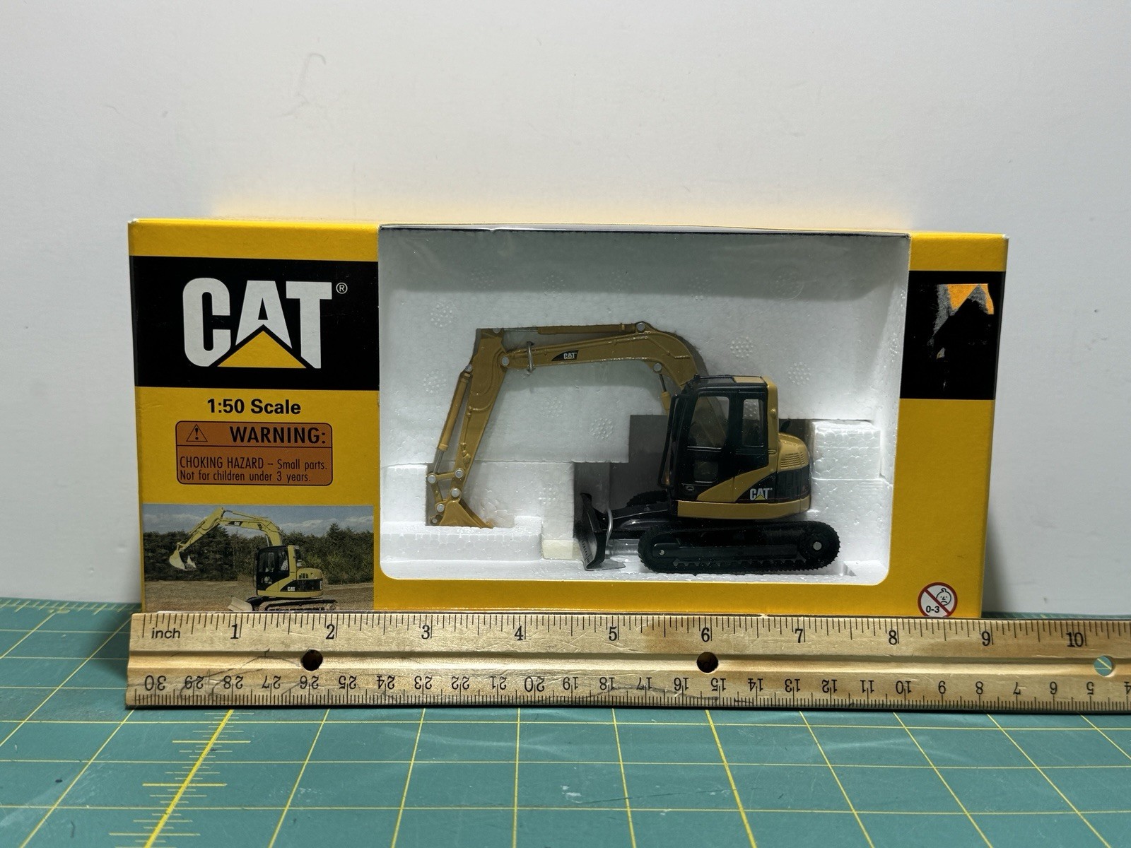 Vintage NIB Norscot CAT 308C CR Hydraulic Excavator Yellow 1:50 55129
