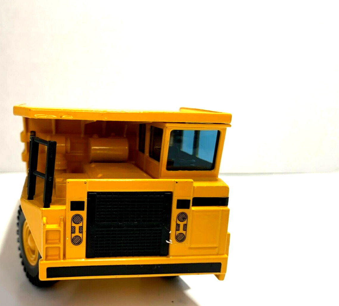 Joal Compact Euclid R32 Dump Truck Die-Cast Scale 1:50