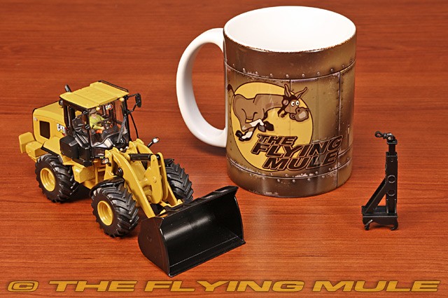 Diecast Masters 1:50 938 Wheel Loader