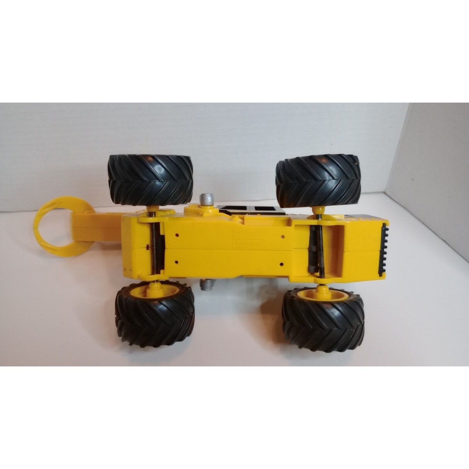 Matchbox 1998 CAT Power Machine Grappler Construction Equipment (NOT WORKING)