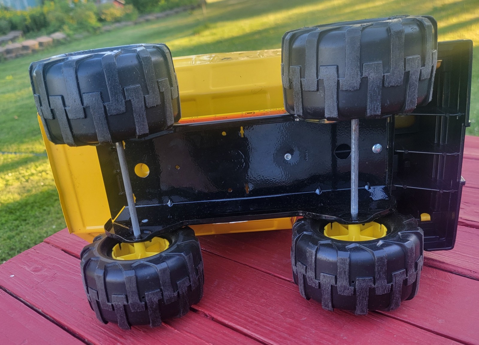 Tonka Turbo-Diesel Dump Truck Construction Vehicle Yellow/Black