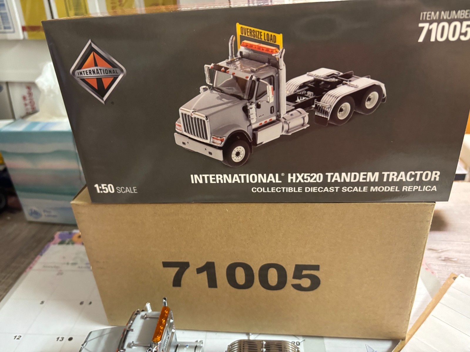 1/50 DIECAST MASTER INTERNATIOAL HX 520 TANDEM TRACTOR # C595