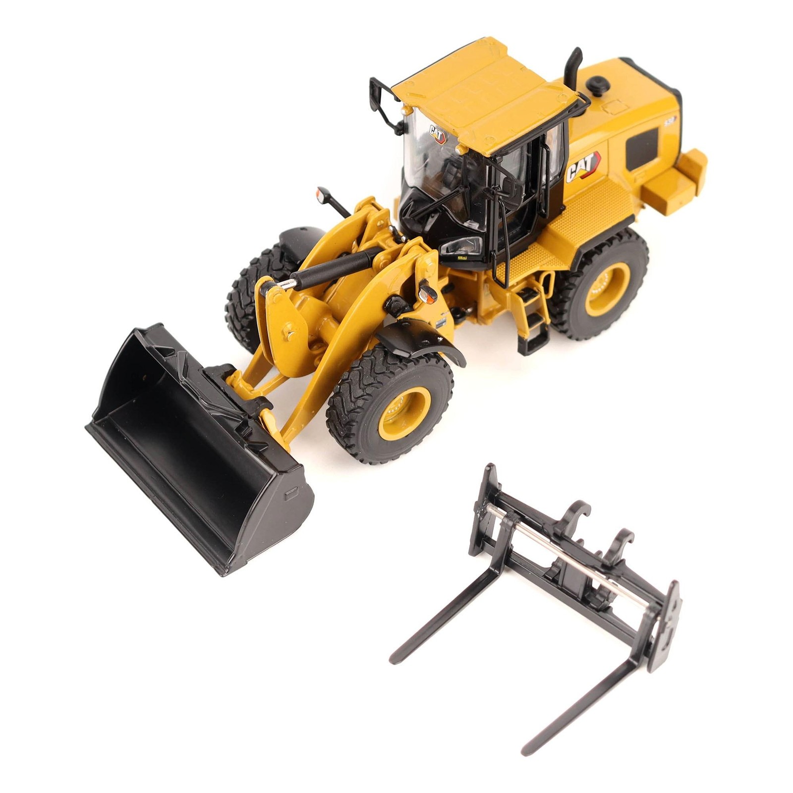 Diecast Masters 1/50 CAT 930 Wheel Loader High Line Series 85779