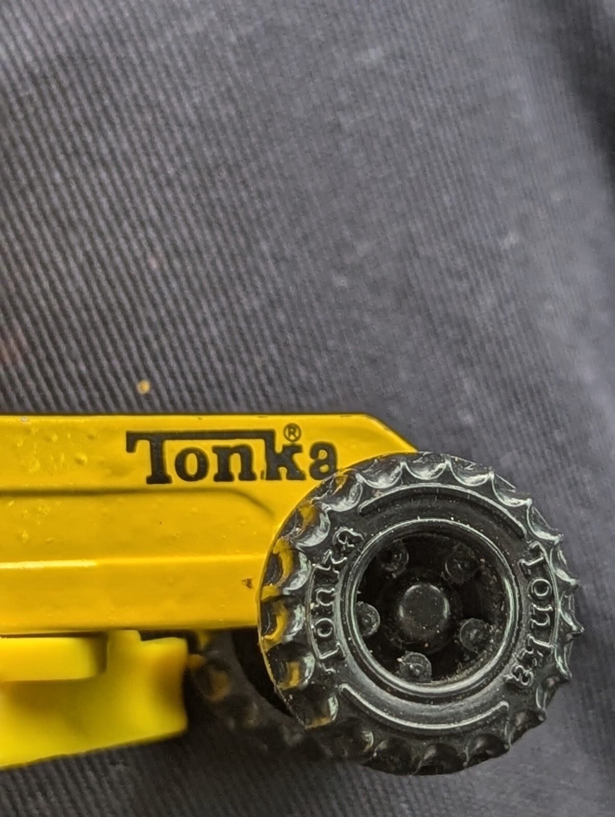 POWERFUL 1994 DIECAST ROAD GRADER BY TONKA ADJUSTABLE FRNT WHLS & GRADER BLADE