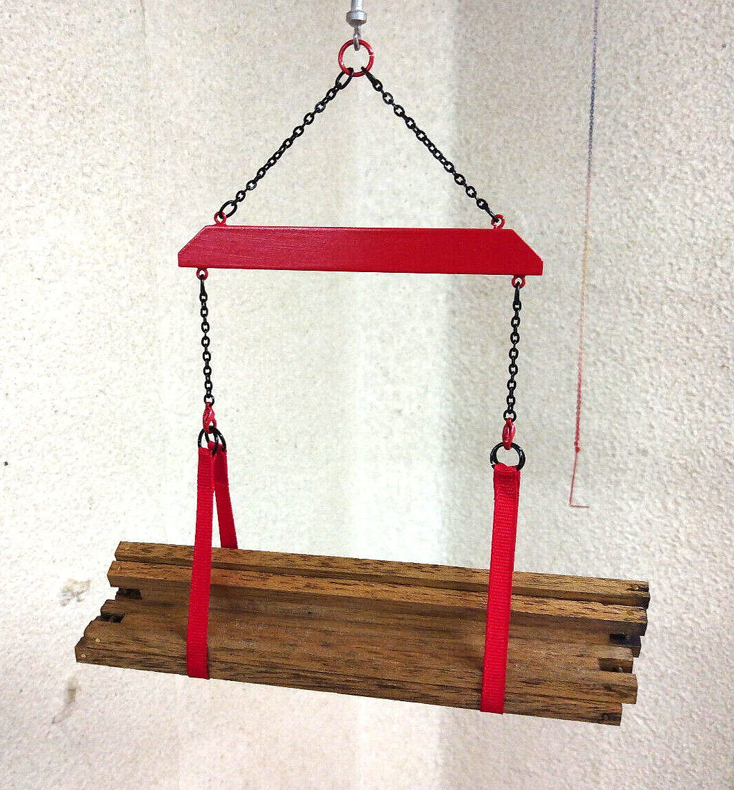 All Metal 3.5″ Spreader Beam Authentic Manitowoc Red w/Straps. 1/50th 1/48th.