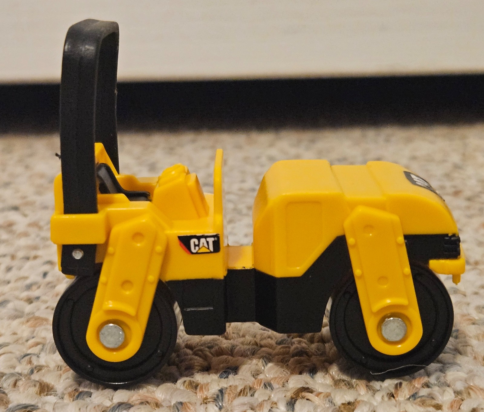 Caterpillar Cat Road Roller Construction Toy – Plastic