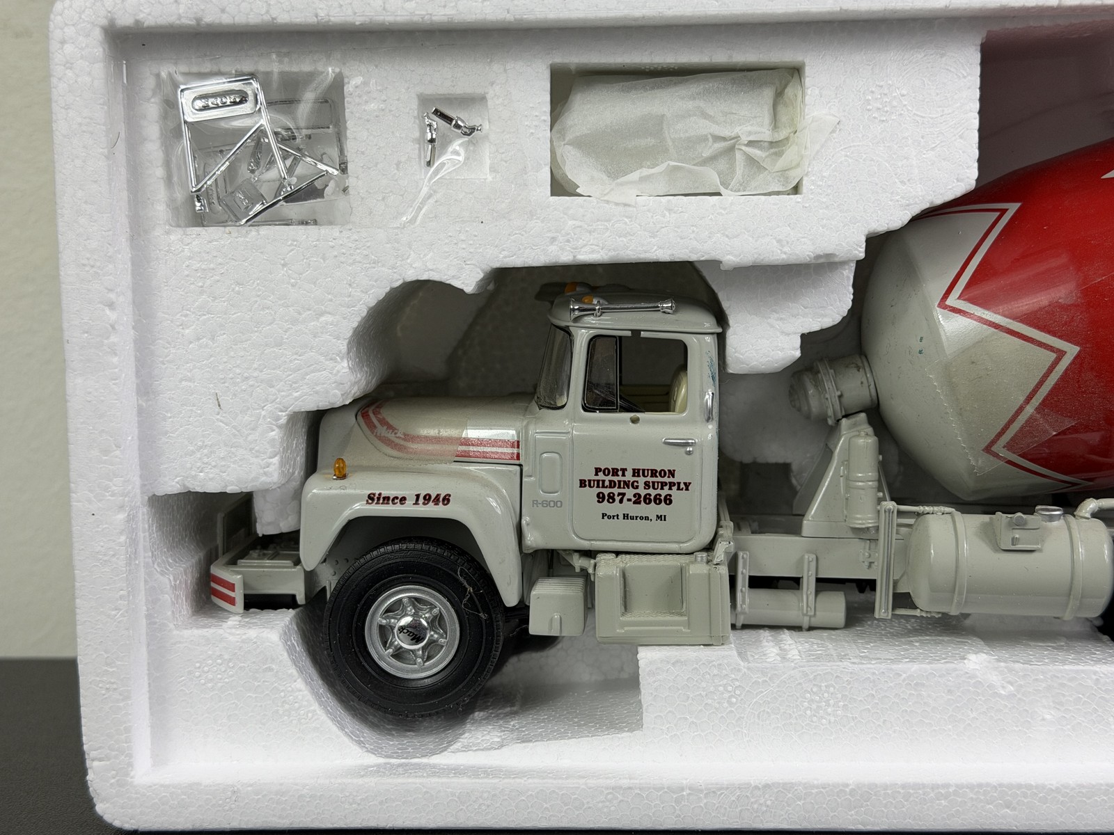 First Gear Mack R-Model Mixer Port Huron Building Supply 1:34 – Brand New