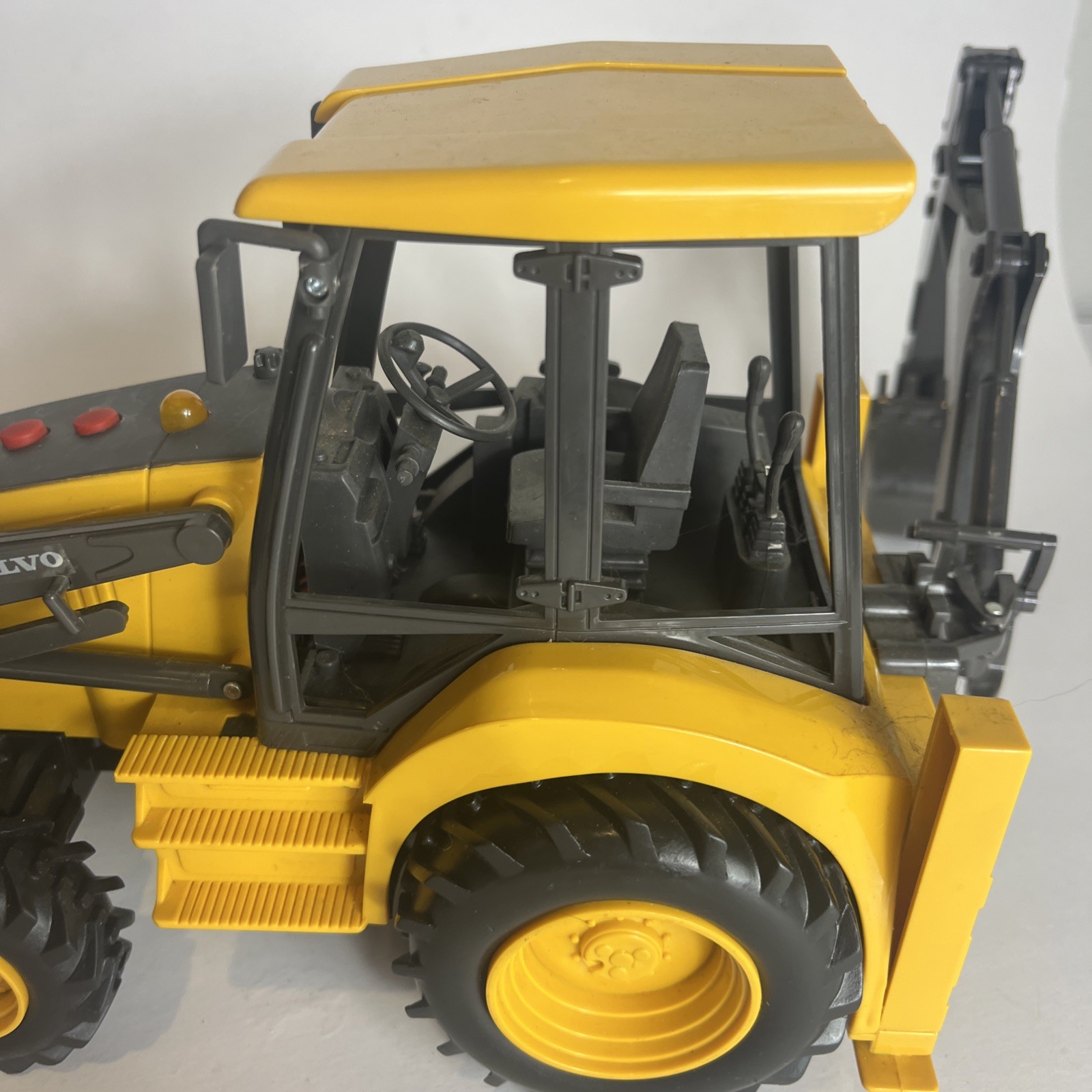 Volvo B71 Toy Backhoe Loader – Construction Vehicle – Realistic Toy New Ray