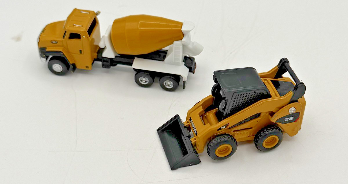 Caterpillar CAT NORSCOT Die-Cast Concrete Mixer & Skid Steer Loader Minis READ