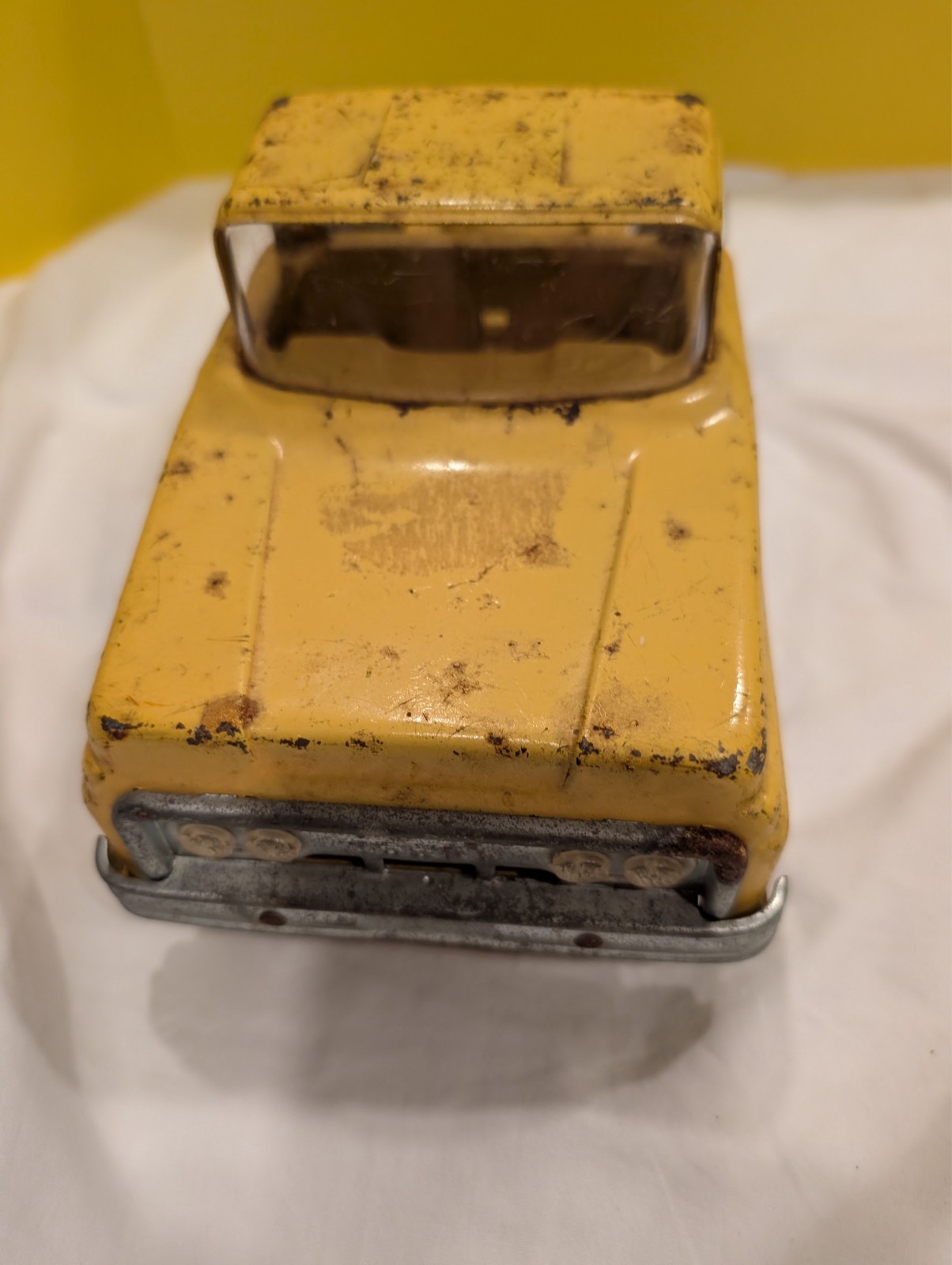 Vintage Yellow 1960s 20″ Tonka Pressed Steel Car Carrier 840