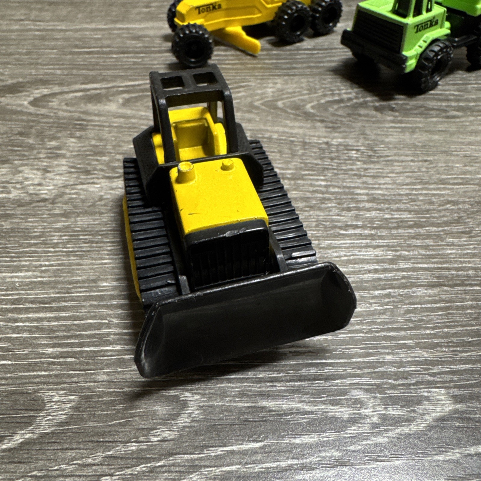 Vintage 1992 1994 Tonka Lot of 4 Construction Vehicles Green Orange Yellow