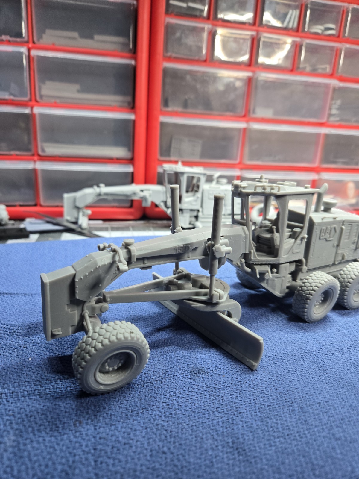 150 Grader 1-25 Scale