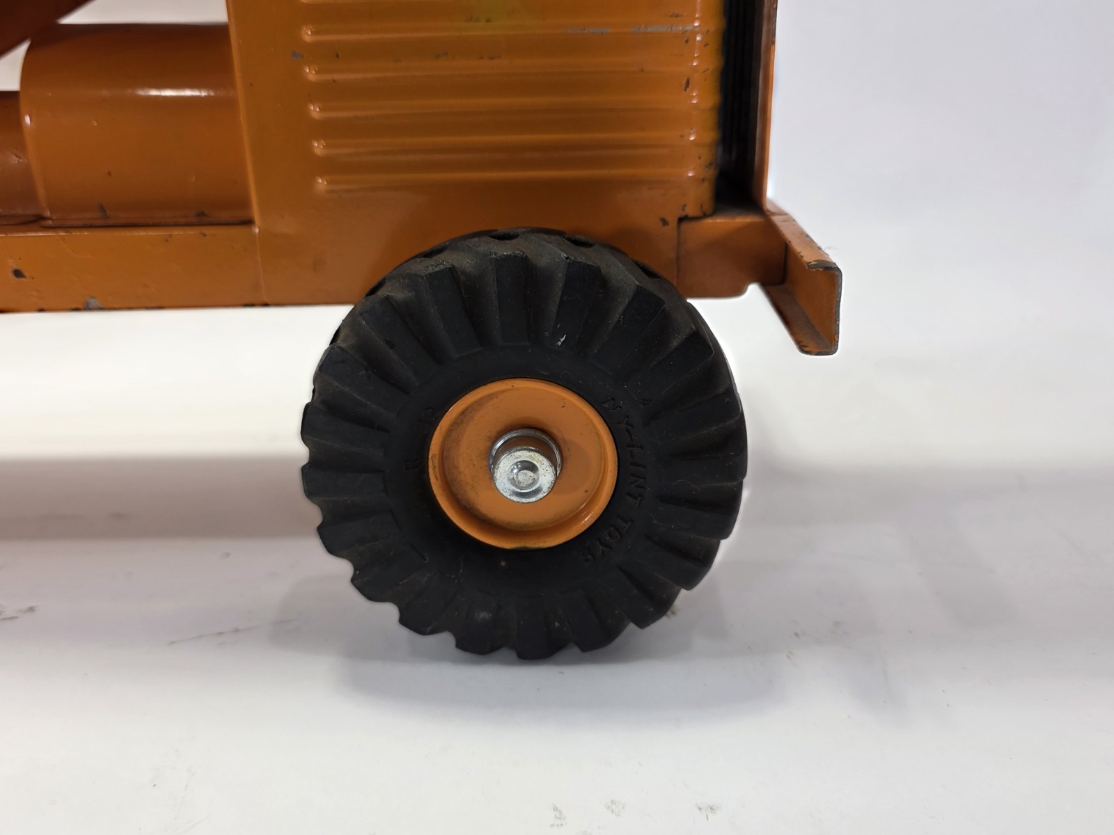Vintage Nylint 1800 Pressed Steel Adams Travel Loader Construction Truck (14F)