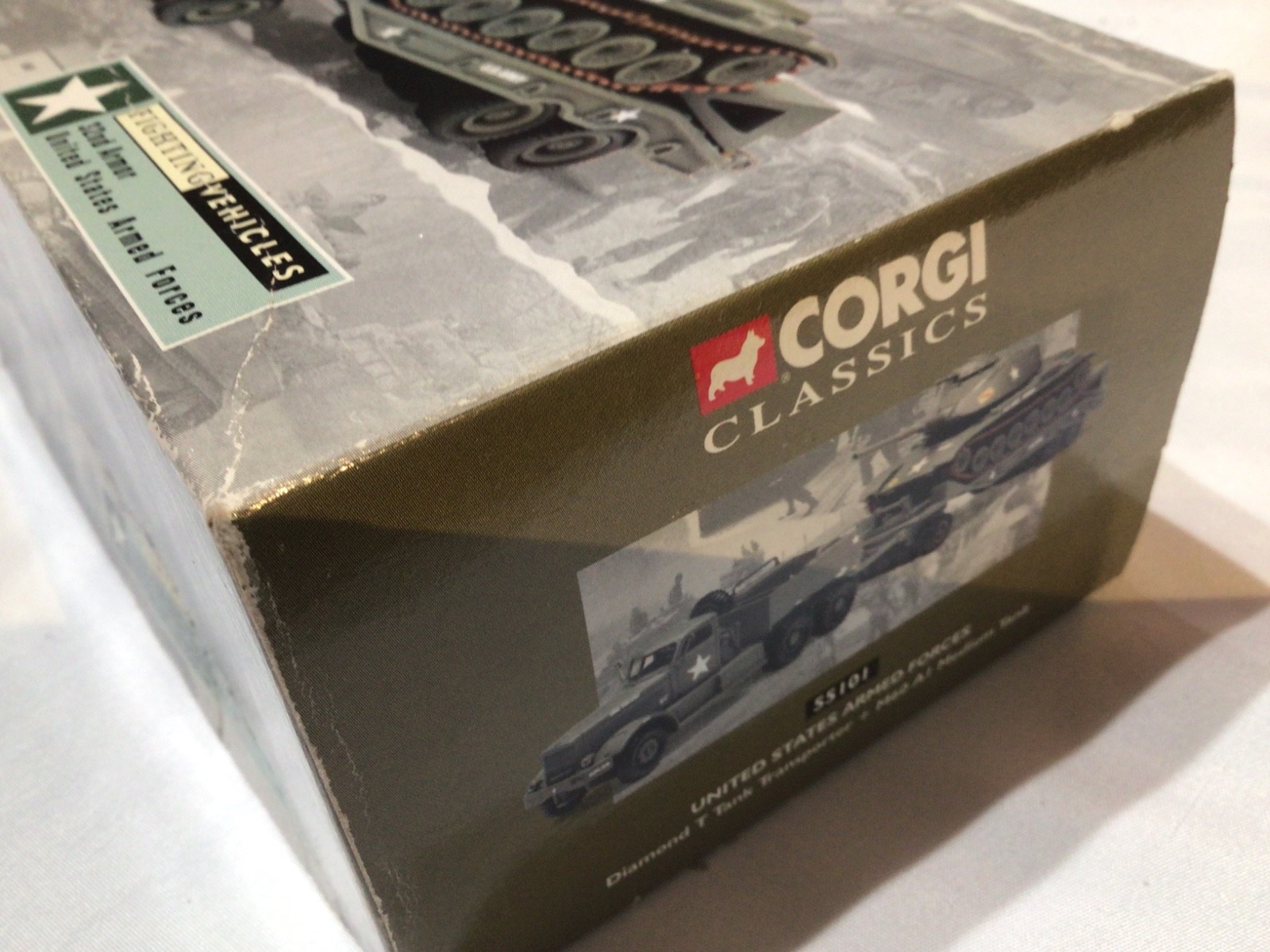 NEW Vintage CORGI USAF DIAMOND T TANK TRANSPORTER & M60 A1 MEDIUM TANK Model NIB