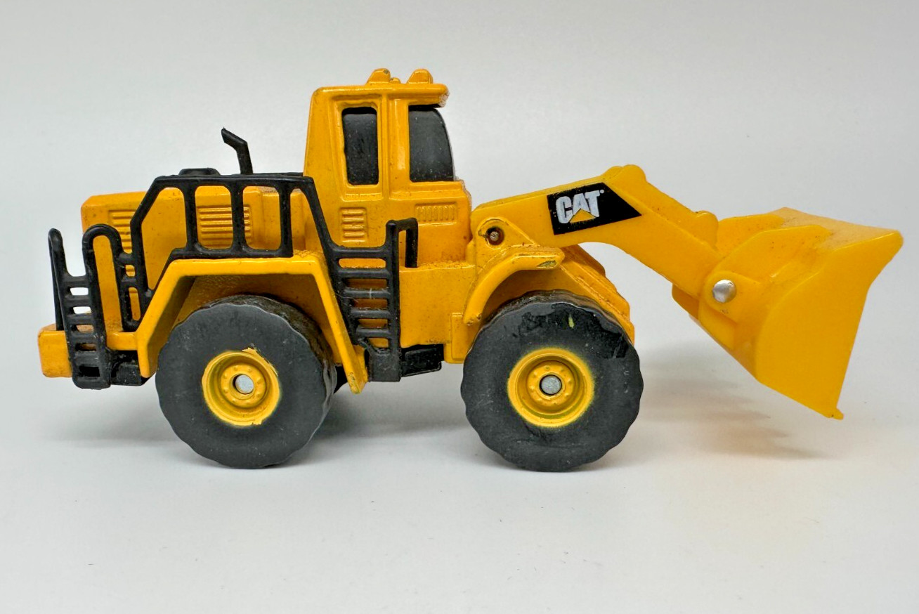 DOZER Funrise Cat Diecast Earthmover Loader 2019 Caterpillar Heavy Equipment 4”