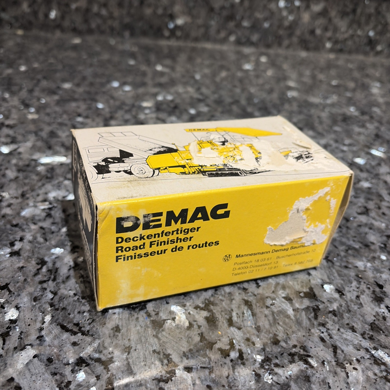 Demag DF120 Road Paver – NZG 1:50 Diecast Model #231 Rare Blue -Wegenbouv Stevin
