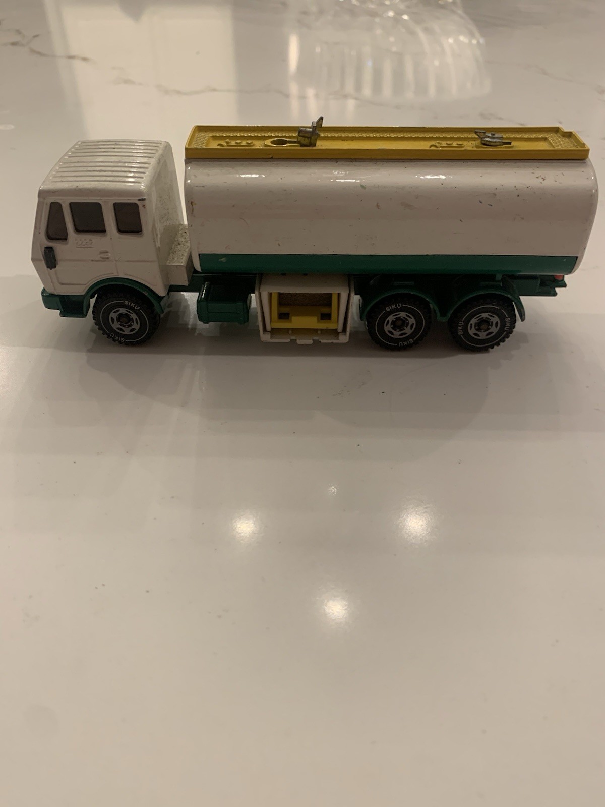 Siku BP Tanker Mercedes-Benz Truck Vintage