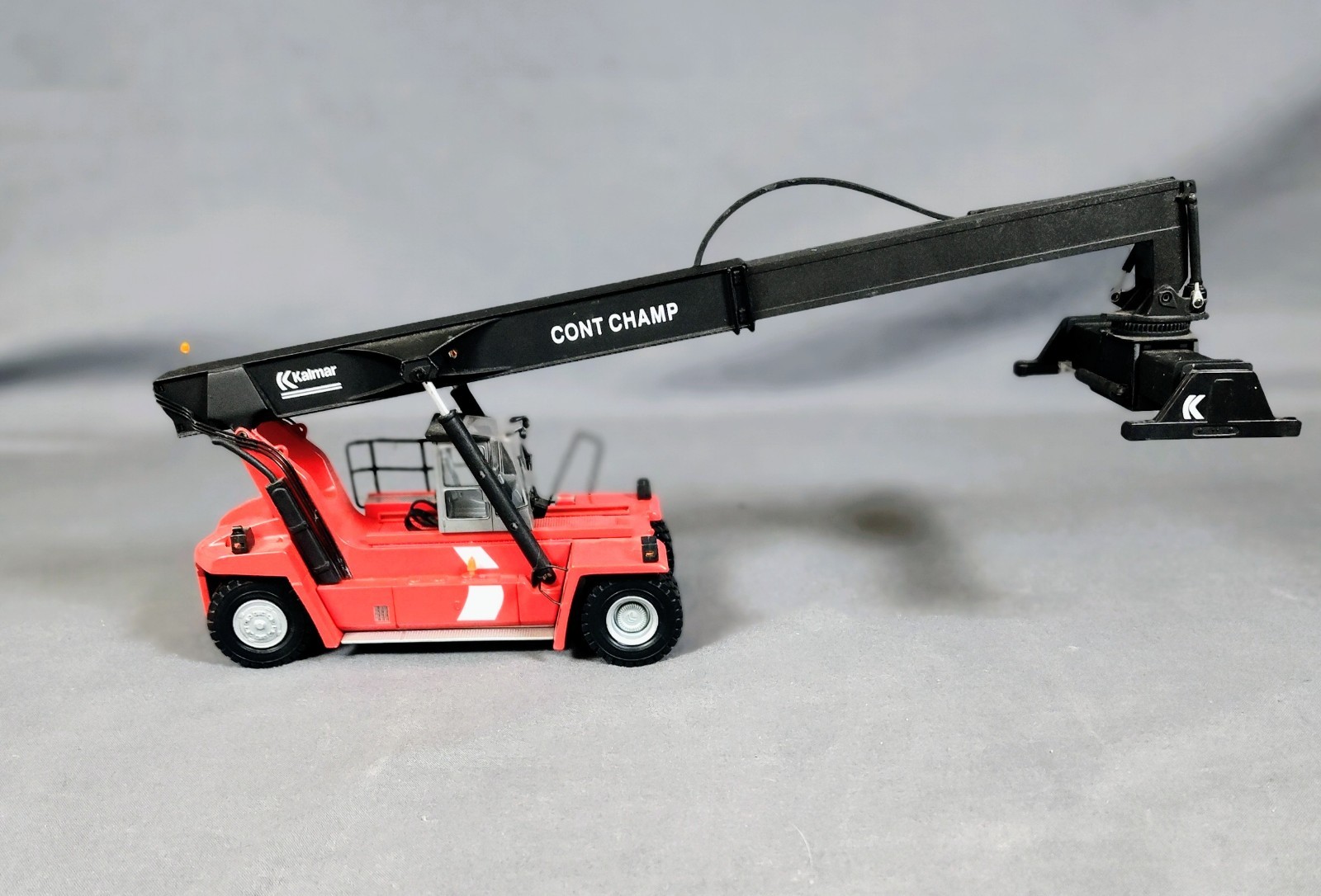 RARE Motorart Kalmar ContChamp 1:50 Diecast Container Stacker Germany