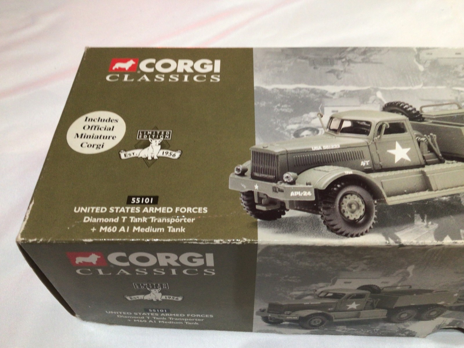NEW Vintage CORGI USAF DIAMOND T TANK TRANSPORTER & M60 A1 MEDIUM TANK Model NIB