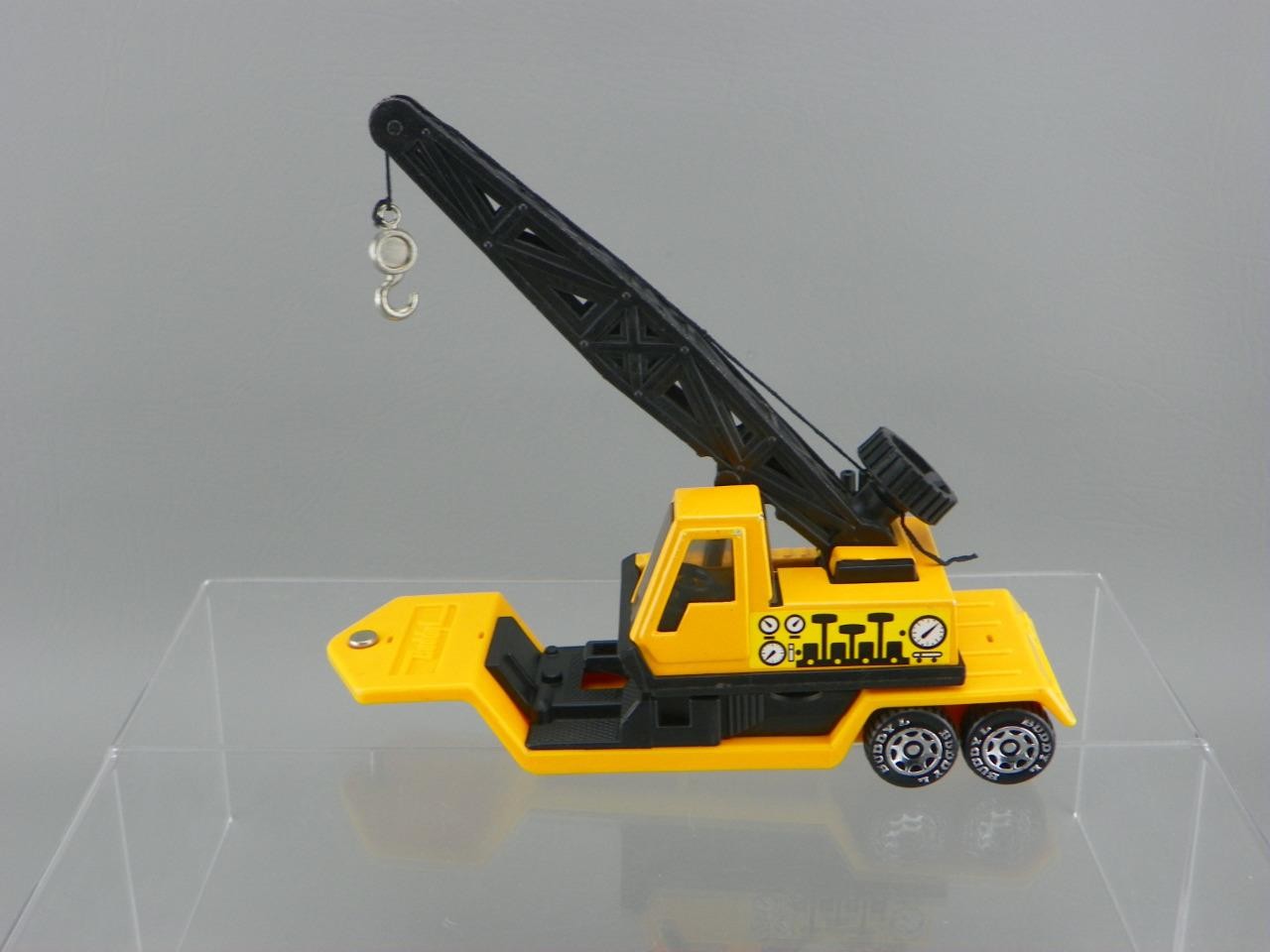 Vintage 1979 Buddy L Mini 8″ Metal Construction Crane Semi Truck Lowboy Trailer