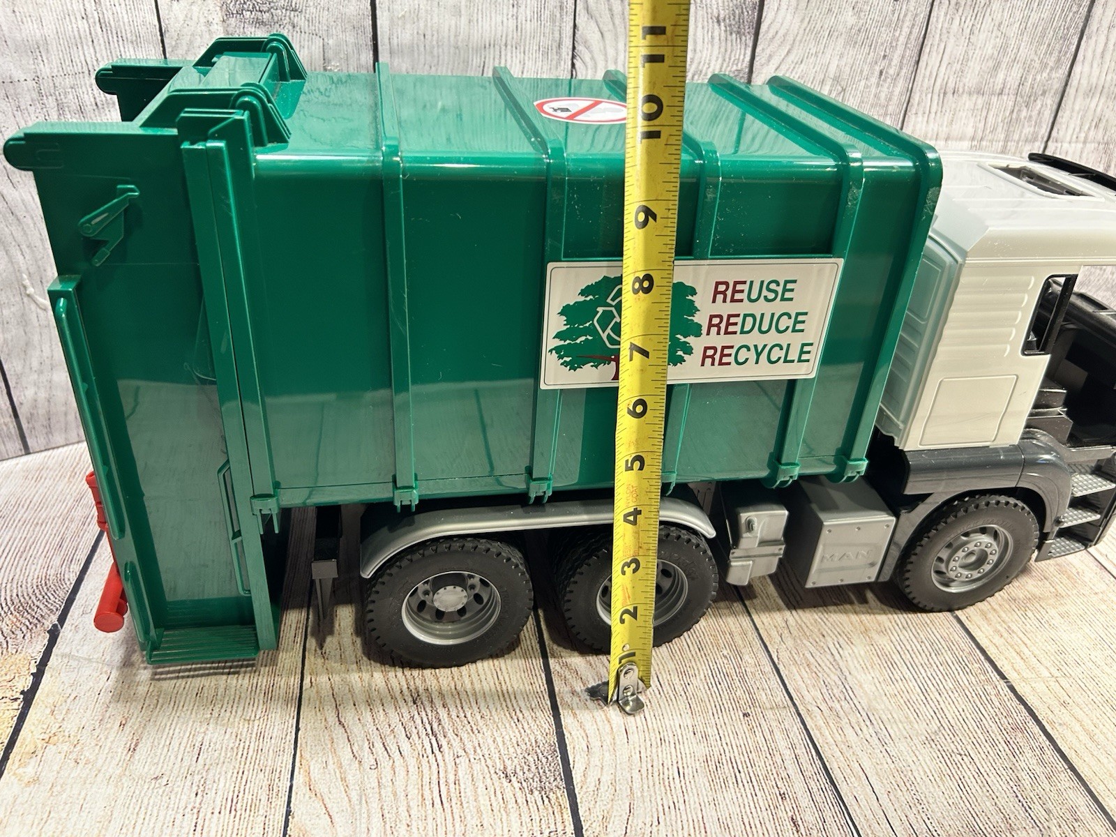 Bruder MAN TGS Recycling Truck 1/16 03763 Green Garbage Bin Loader Germany