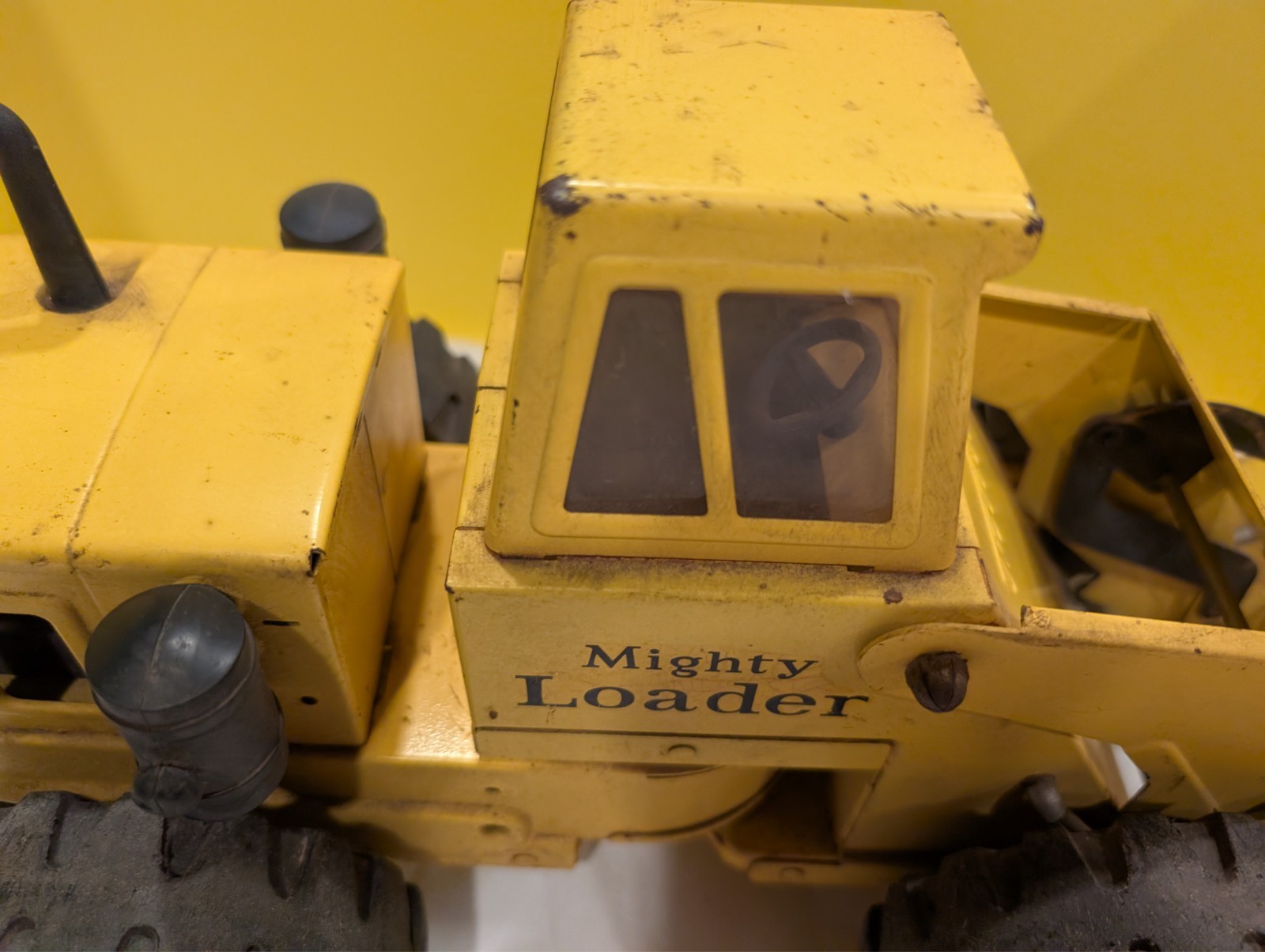 Vintage Yellow 1960s 20″ Tonka Pressed Steel Mighty Loader 54310 WORKING