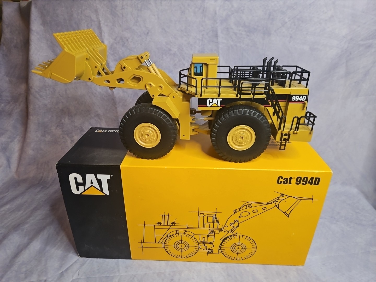 Caterpillar Cat 994D Wheel Loader – NZG 1:50 Scale Diecast Model #478 New