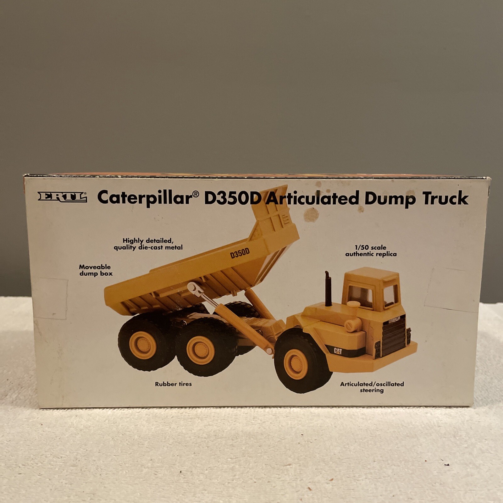 ERTL Caterpillar D350D Articulated Dump Truck Model 2431 1:50 Scale NEW!
