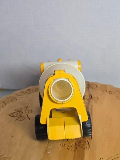 1975 Gabriel cast aluminum cement truck dumper