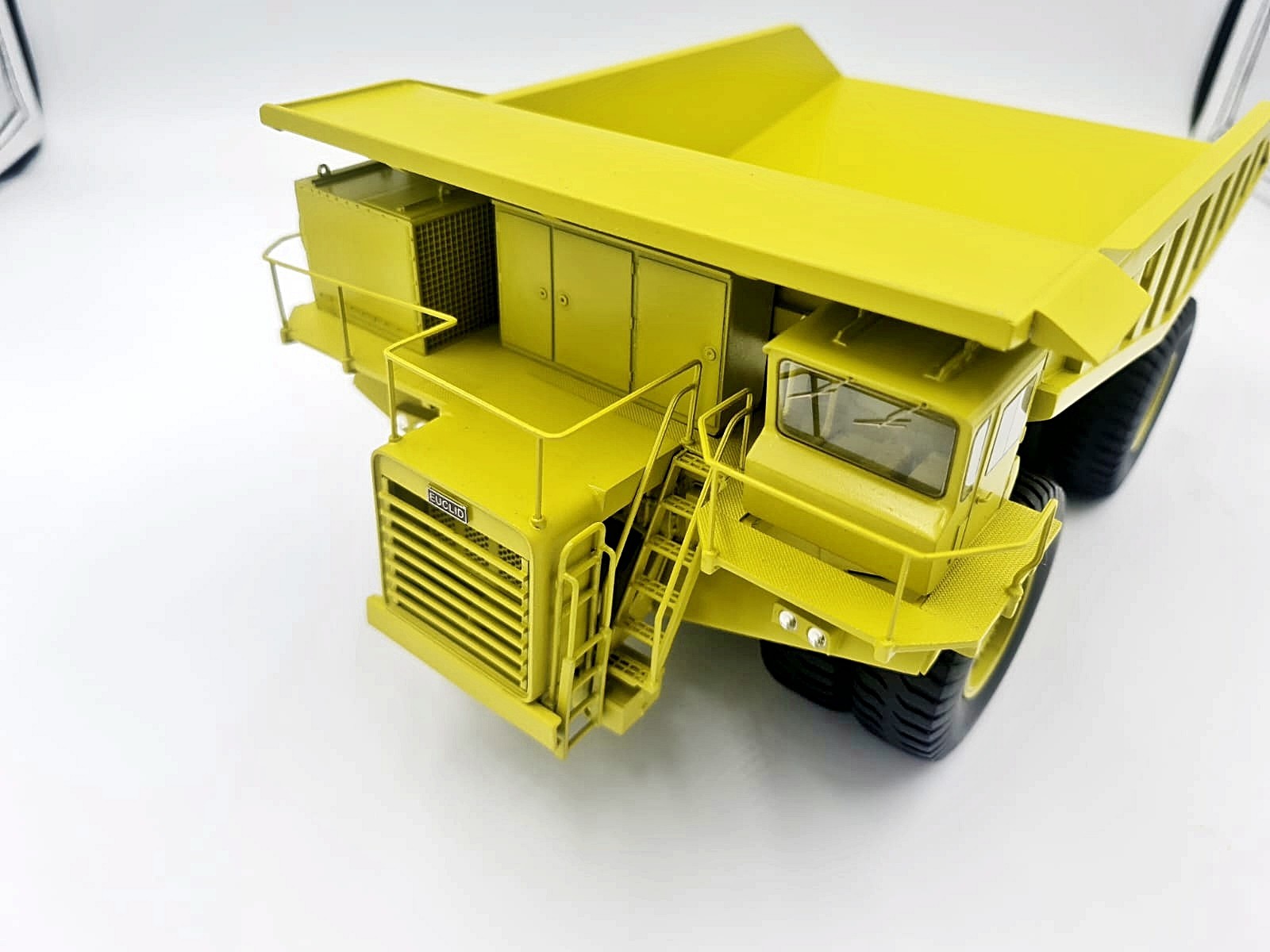 1/50 Euclid R210 Dumper