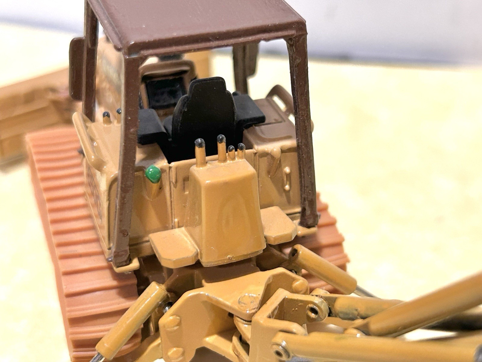 ERTL 1/50 Scale Custom Case “650G” Wide Track-Angle Dozer w/Backhoe Attachment!