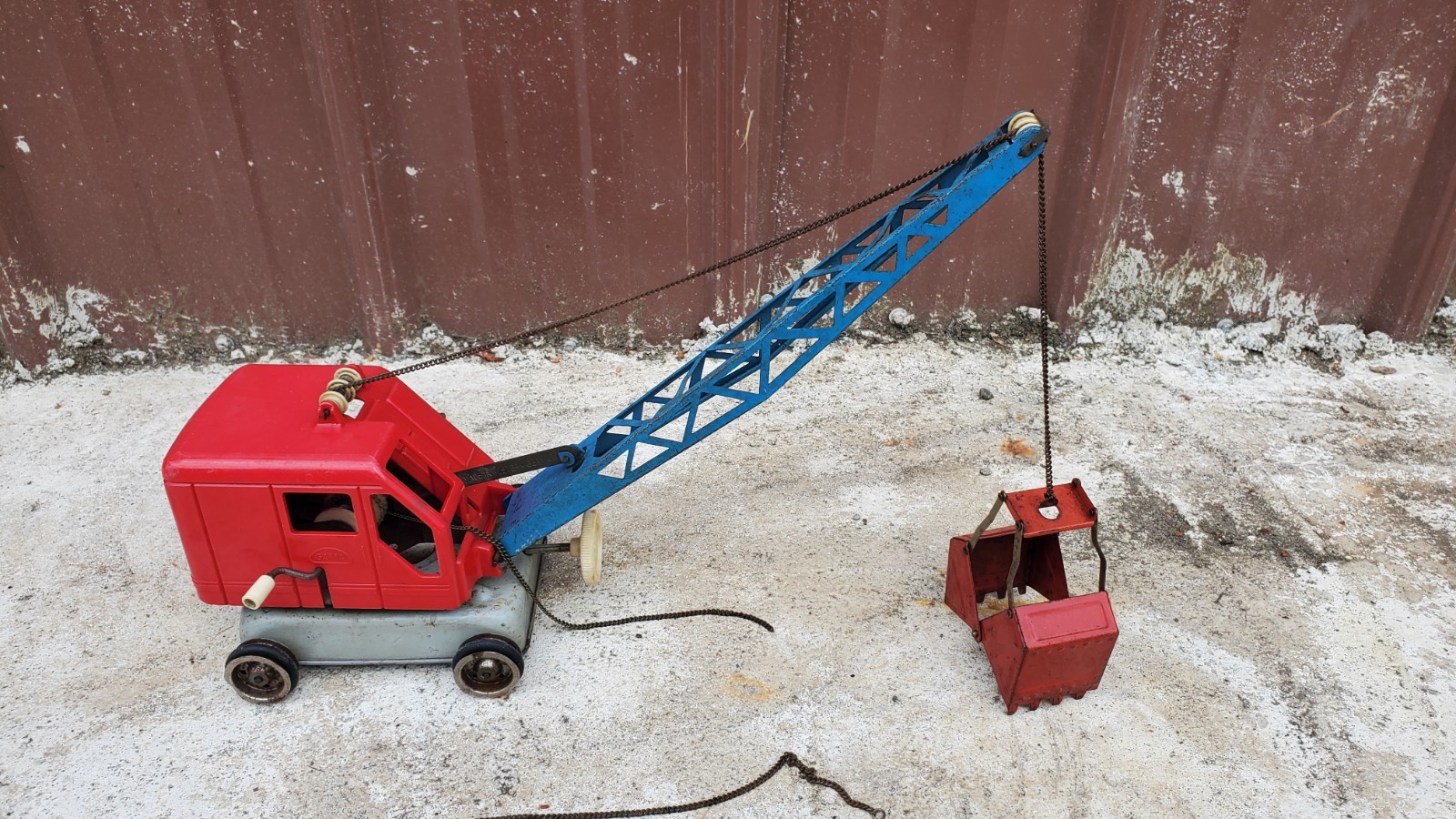 Vintage Gama Crawler Bucket Made in Germany
