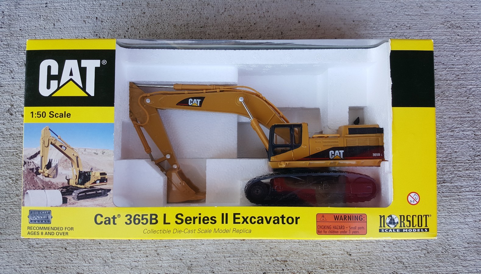 Norscot 55058 1:50 Scale Caterpillar CAT 365B L Series II Excavator NIB O Scale