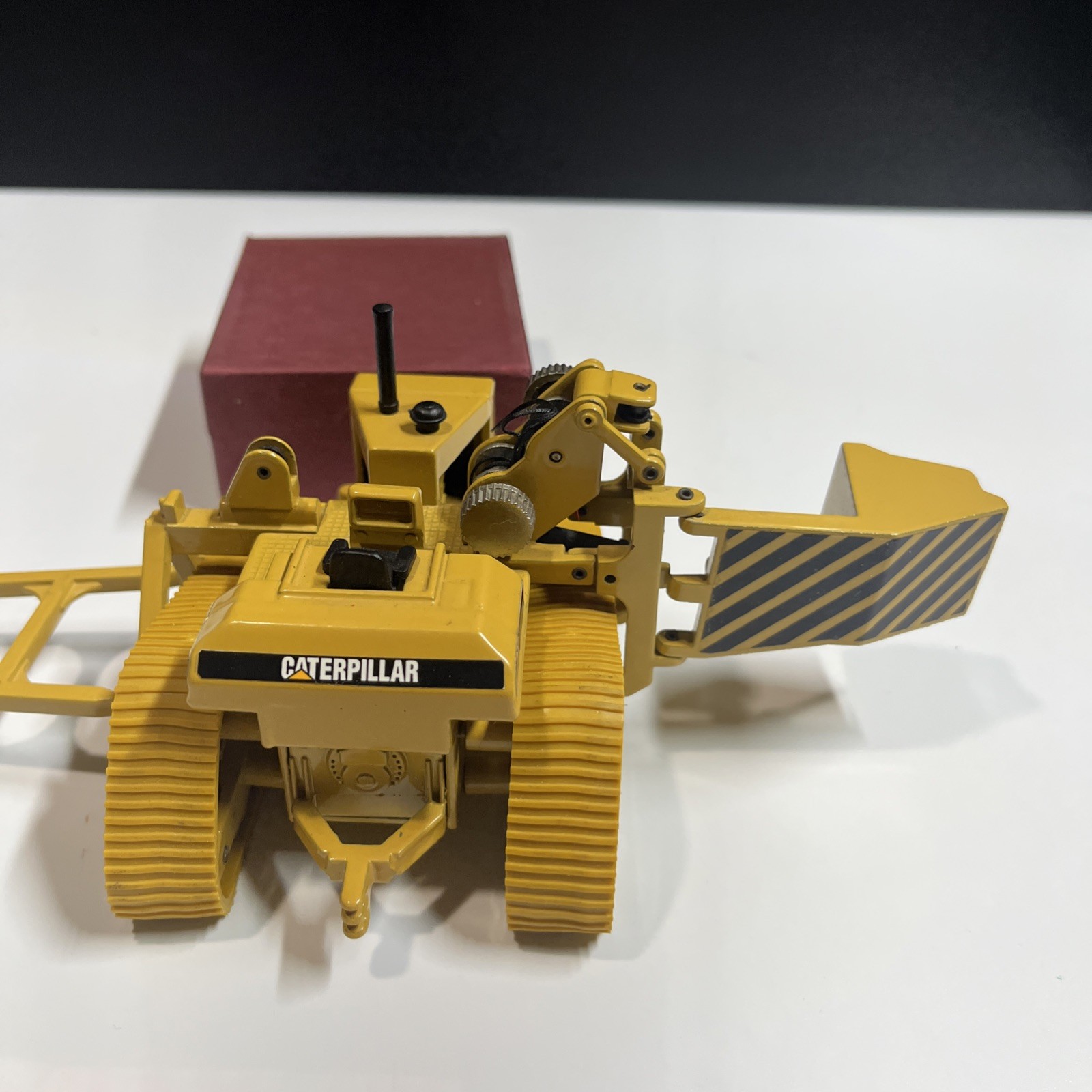Joal Caterpillar CAT 591 Pipelayer Sideboom # 224 Scale 1:50 Diecast Made Spain