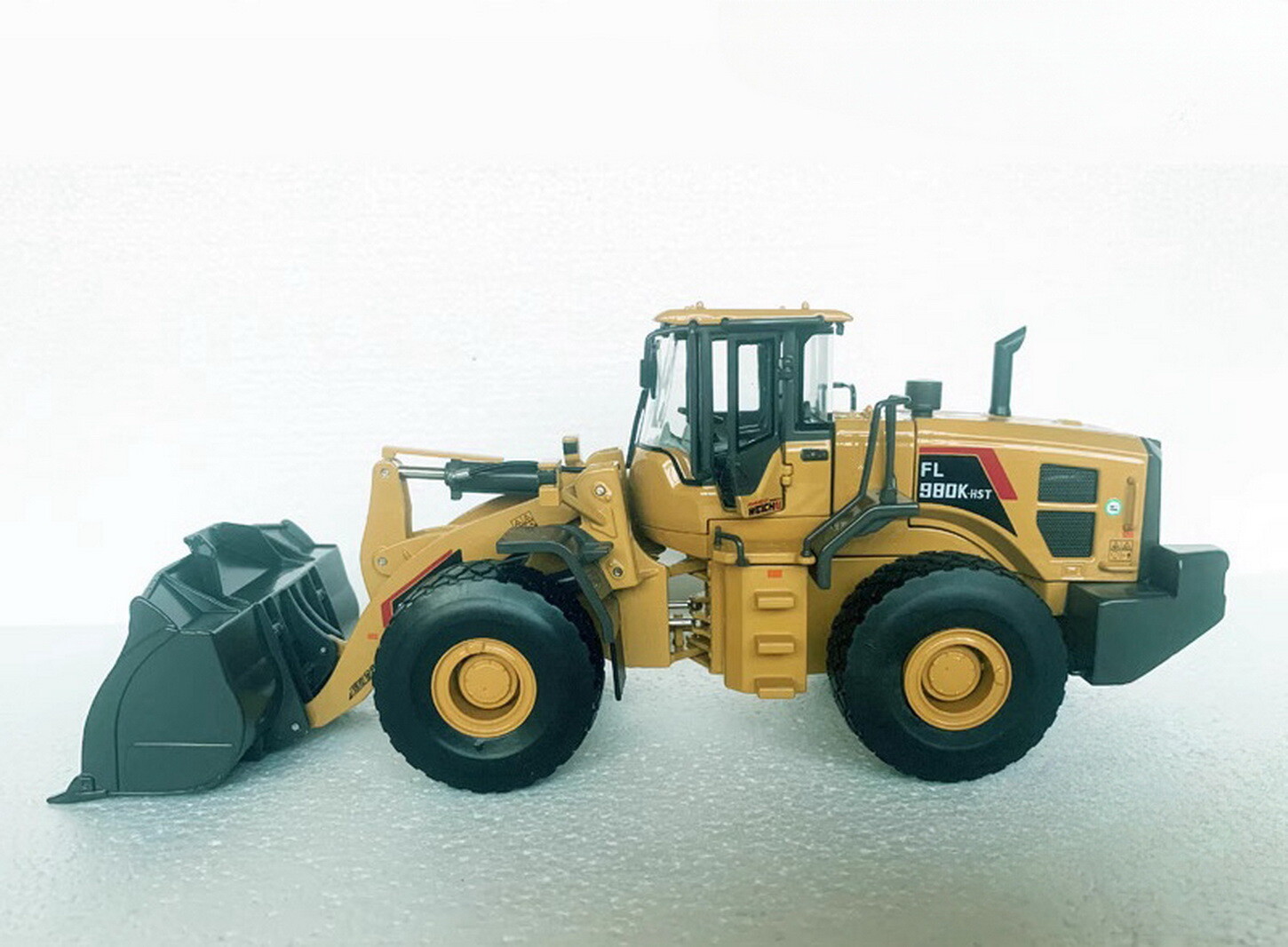1/35 Scale LOVOL FL980K Wheel Loader DieCast Model Collection Toy Gift