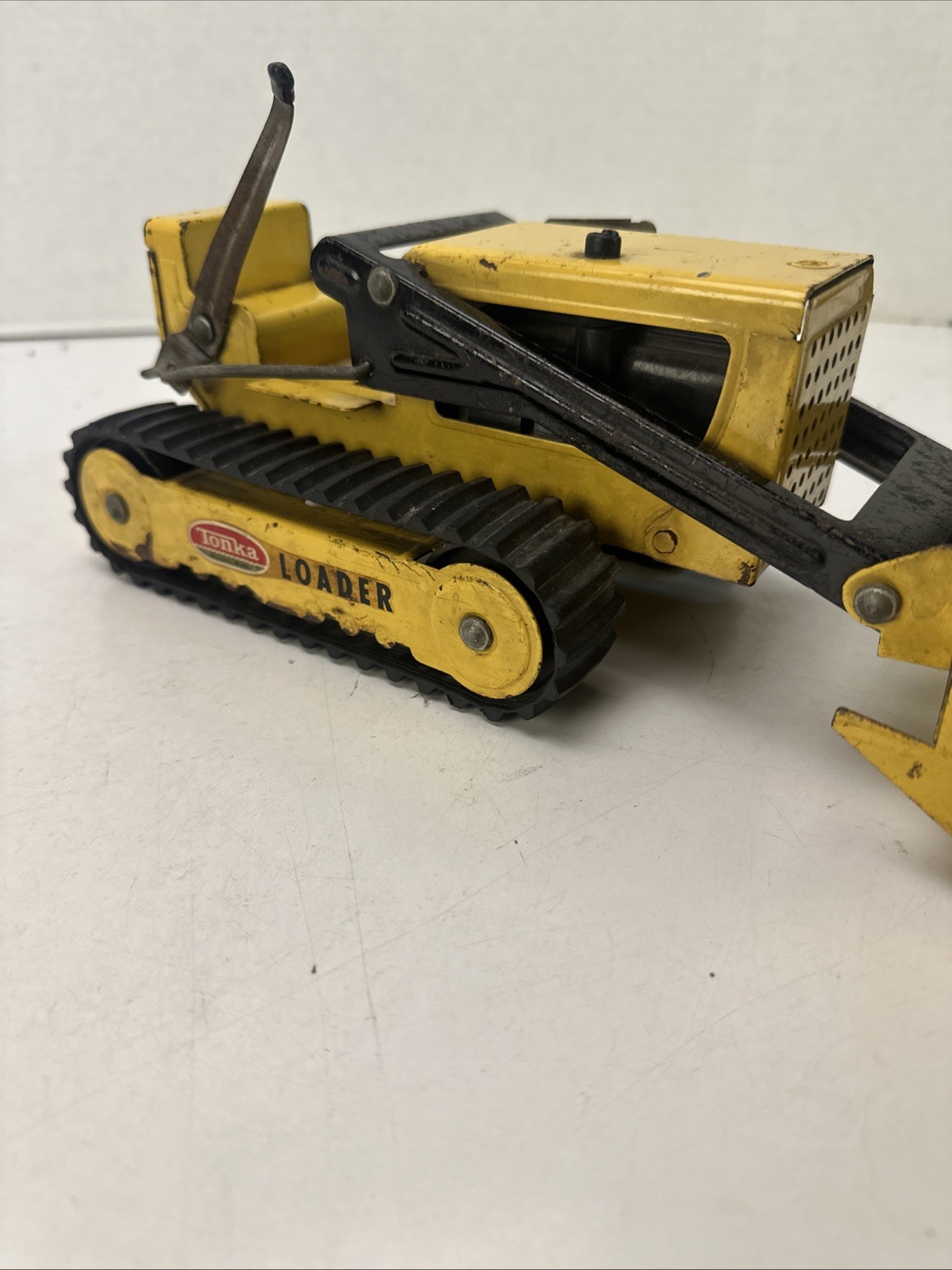 Vintage Tonka Crawler Loader Pressed Steel Toy Bulldozer Tracks USA