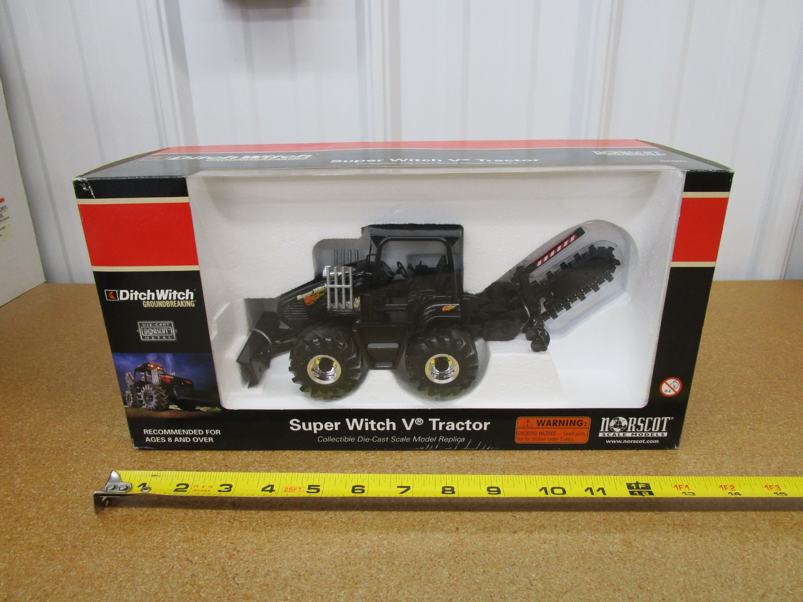 NORSCOT Ditch Witch Super Witch V tractor 1/25 construction digging diecast Z