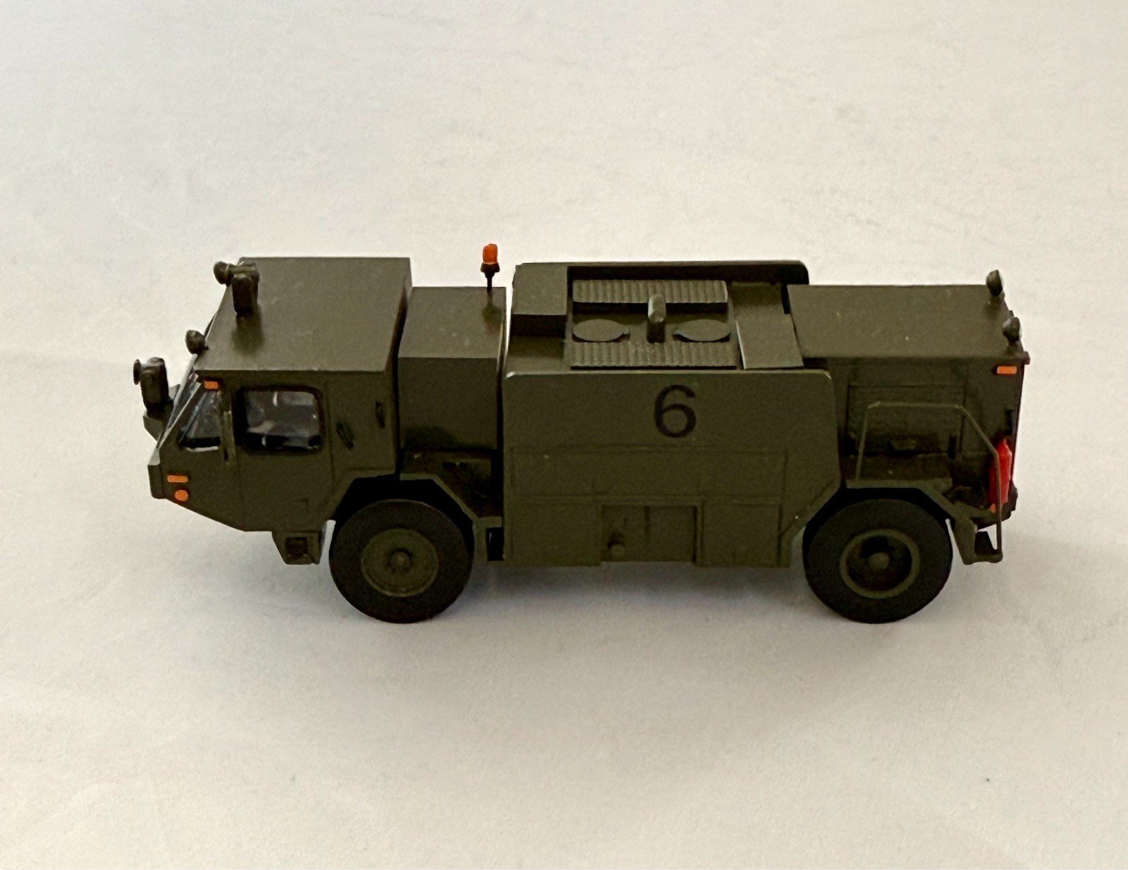 HO 1/87 Oshkosh P19 – Military Firefighter – Ready Made Resin Model