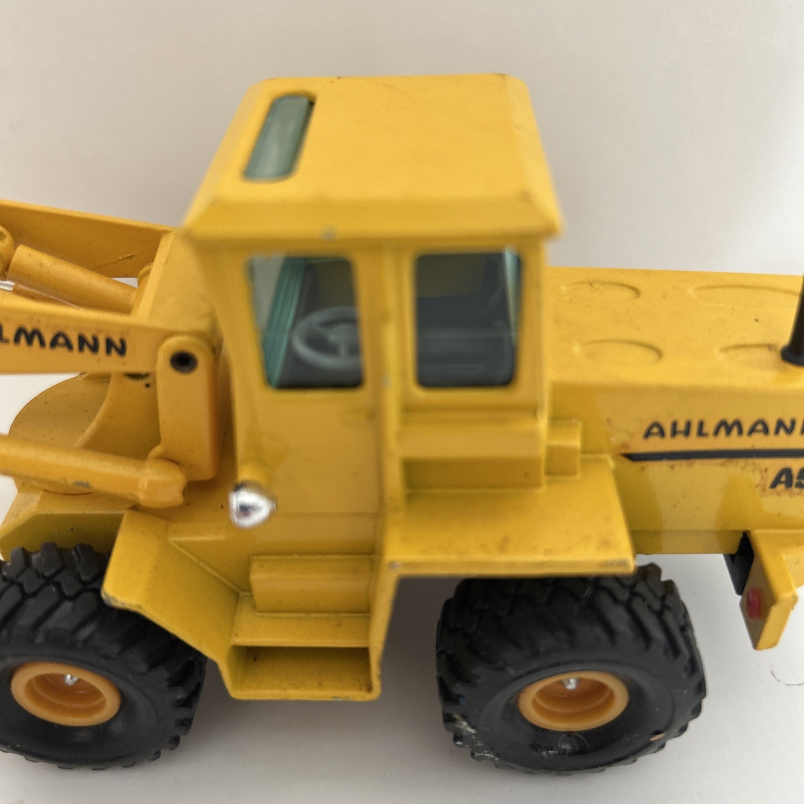 Vintage Gama 9440 Original Ahlmann SCHYENK LADER AS12 Loader In 1:44 Scale bx10