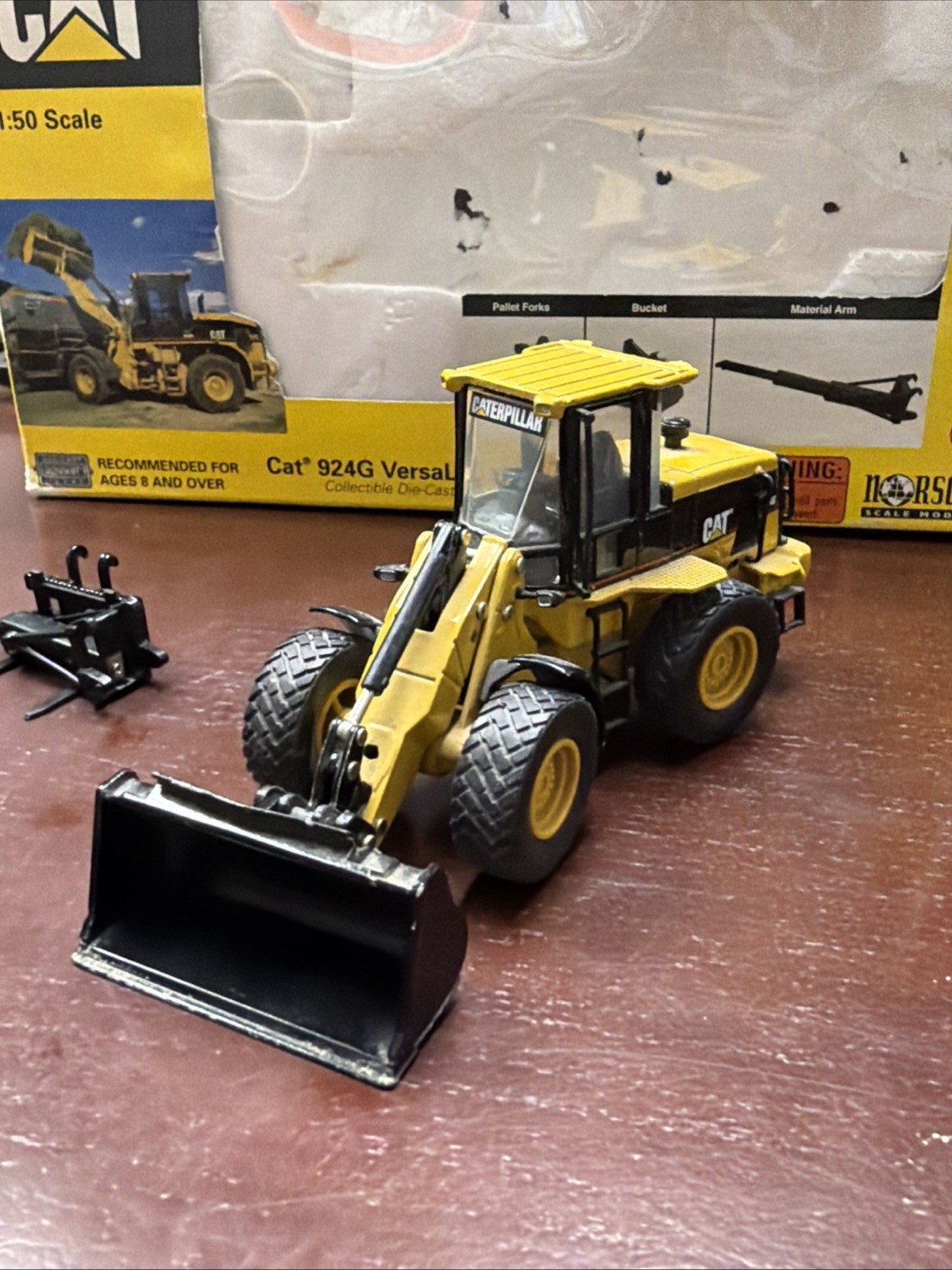 1:50 CAT 924G VeraLink Wheel Loader Diecast-Norscot