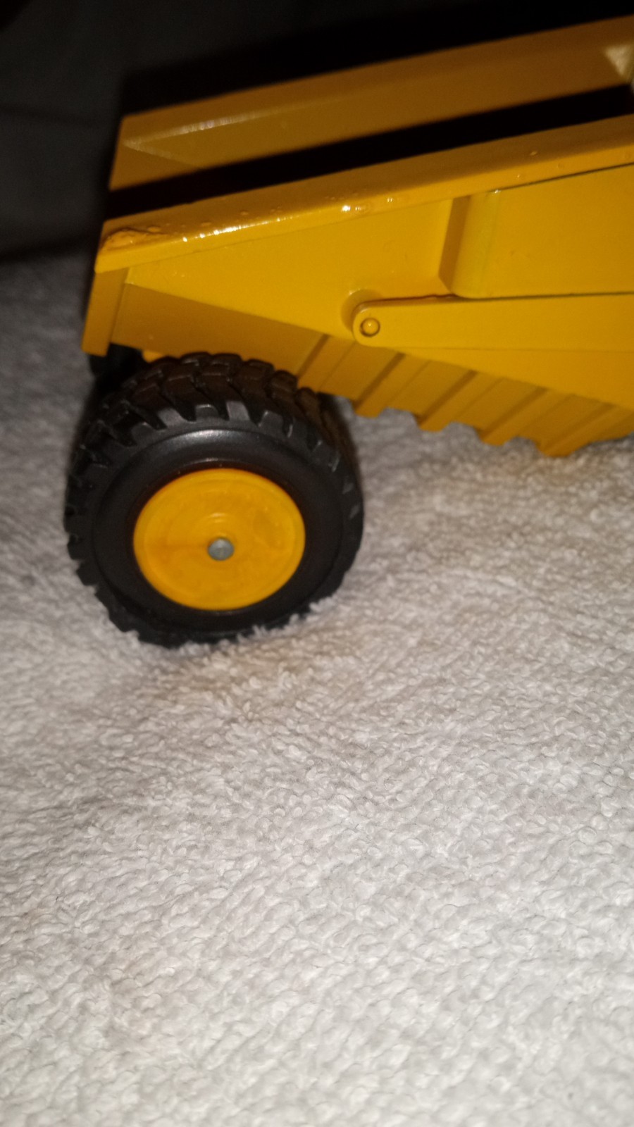 Caterpillar 621 Dump Truck – 1/50 – NZG #132 – No Box