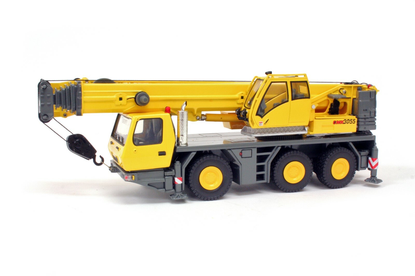 Grove GMK3055 Truck Crane – “YELLOW” – 1/50 – TWH #003-01004