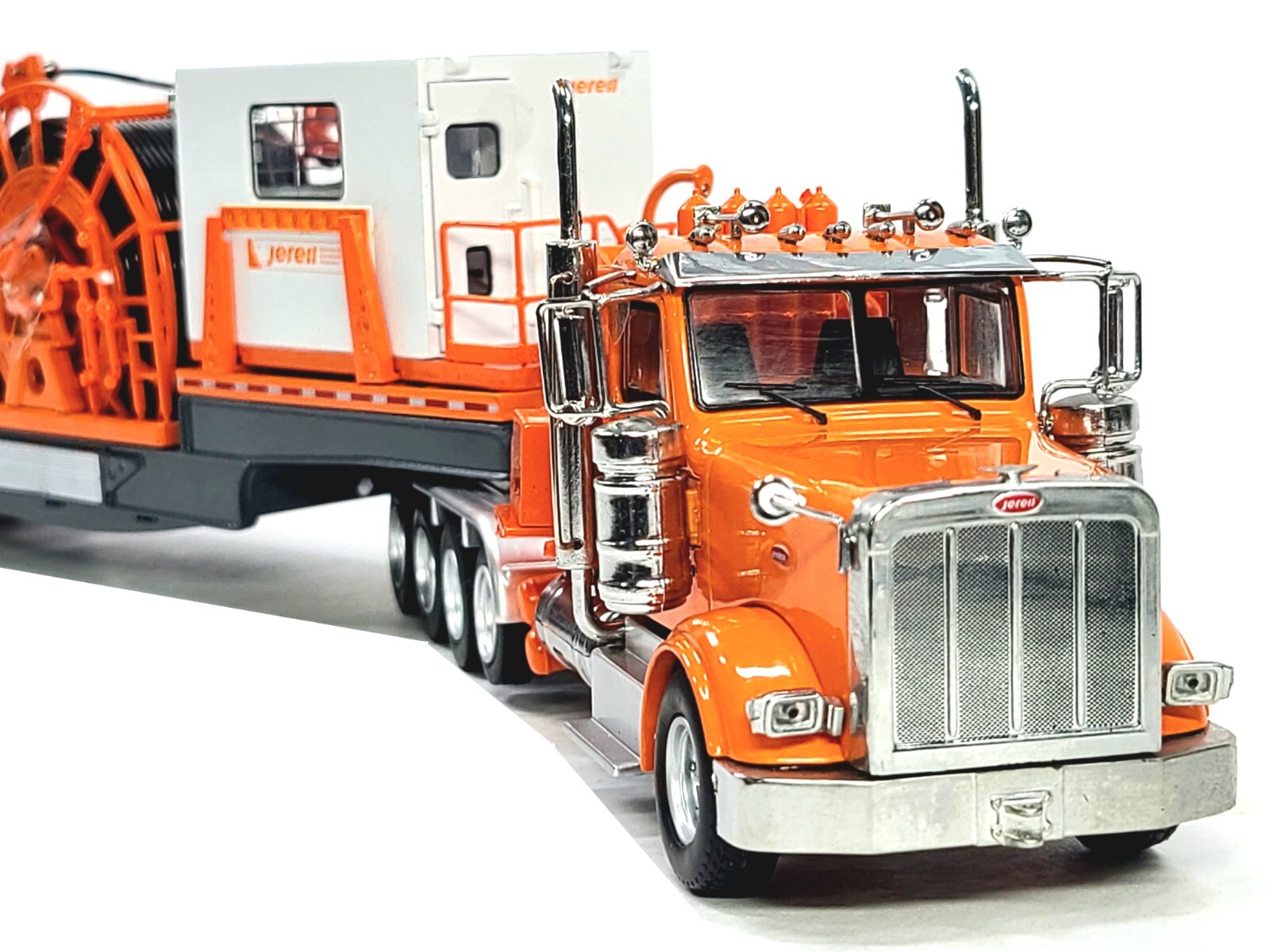 Jereh Truck and Trailer-Mounted Coiled Tubing Unit – China 1:50 Scale Model New